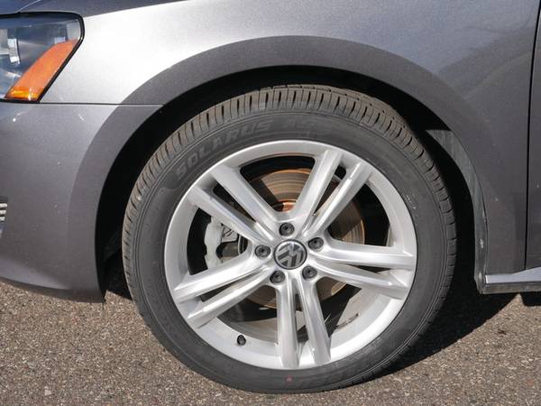 2015 Volkswagen Passat 2.0L TDI SE w/Sunroof for sale in Inver Grove Heights, MN – photo 11