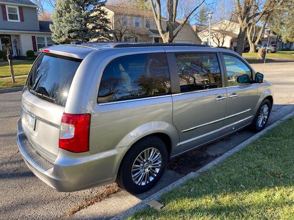 2014 Chrysler Town & Country - cars & trucks - by owner - vehicle... for sale in East Lansing, MI – photo 24