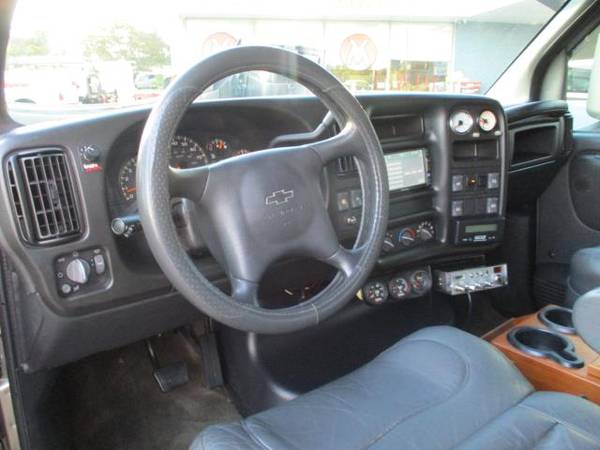 2005 Chevrolet C4E042 C4500 KODIAK CREW , SLEEPER CAB HAULER TRUCK for sale in south amboy, NJ – photo 9