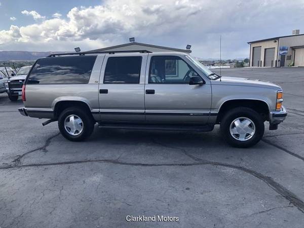1998 CHEVROLET SUBURBAN K1500 LT 4x4 5.7 only 97K 2 owner leather Nice for sale in Grand Junction, CO – photo 8