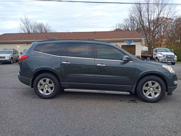 2011 CHEVROLET TRAVERSE AWD - - by dealer - vehicle for sale in fredericlsburg, VA – photo 3