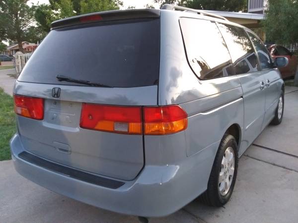 **Honda odyssey like new clean title** for sale in El Paso, TX – photo 5