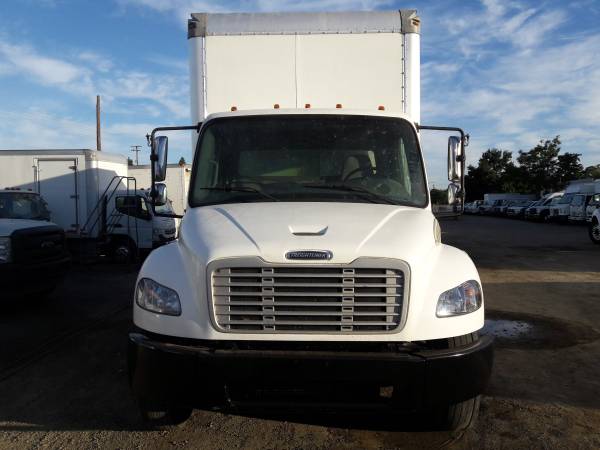 2013 FREIGHTLINER M2 106 26 FEET BOX TRUCK WITH LIFTGATE - cars & for sale in San Jose, CA – photo 3