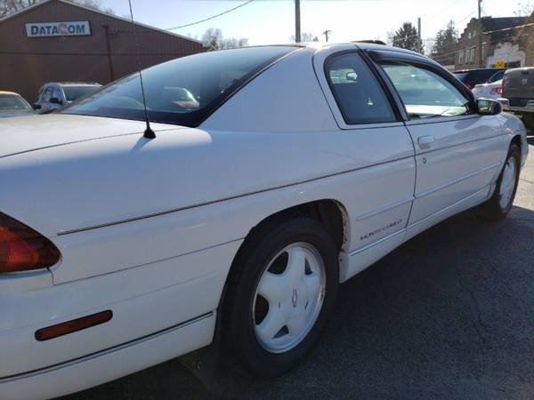 1996 Chevrolet Monte Carlo LS - cars & trucks - by dealer - vehicle... for sale in Youngstown, OH – photo 5