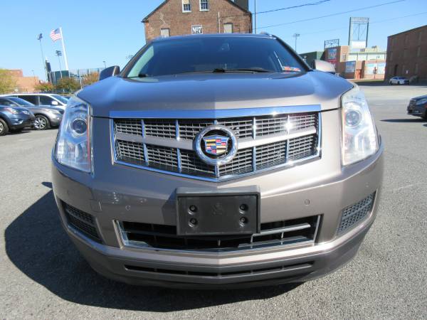 ** 2011 CADILLAC SRX AWD LUXURY- LOADED! PANO ROOF!GUARANTEED FINANCE! for sale in Lancaster, PA – photo 2