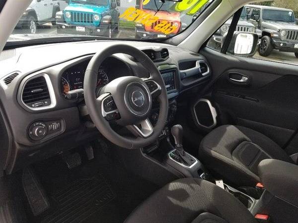 2018 Jeep Renegade SUV Latitude $331.02 PER MONTH! for sale in Naperville, IL – photo 9