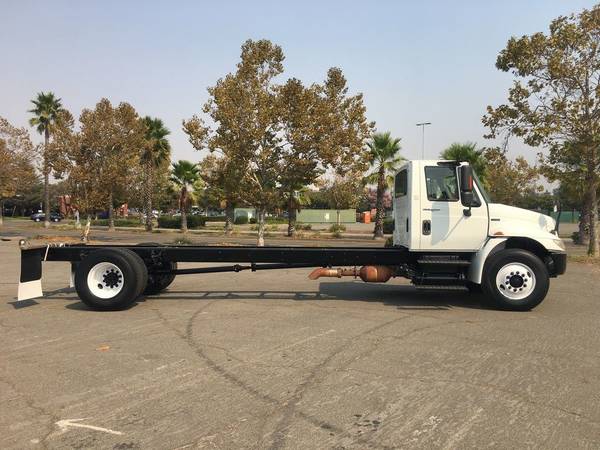 2013 INTL CARB COMPLIANT CAB & CHASSIS PTO READY *MAKE ME A DUMP* -... for sale in Fairfield, CA – photo 4