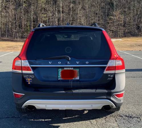 2015 5 VOLVO XC70 T6 AWD caspian blue for sale in Chester, VT – photo 2