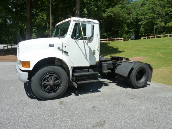 Low Miles International 4700 Day Cab Diesel Truck DT466 AUTOMATIC for sale in Duluth, GA – photo 11