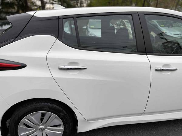2018 Nissan LEAF S ALL ELECTRIC 151 MILES DC FAST CHARGING 16000 for sale in Walpole, MA – photo 10