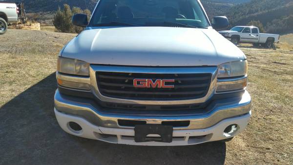 2004 GMC 2500 8.1 Liter. - cars & trucks - by owner - vehicle... for sale in New Castle, CO – photo 3