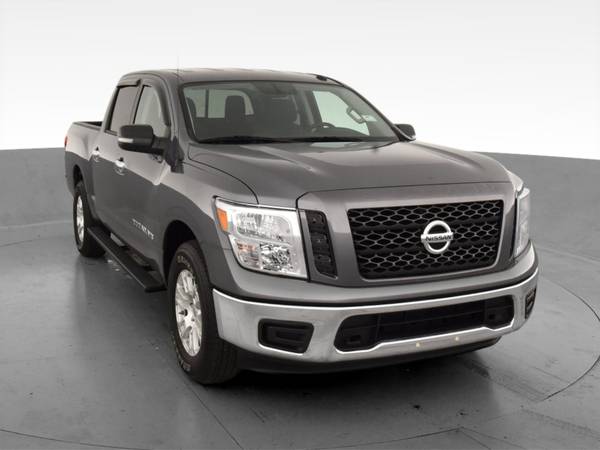 2019 Nissan Titan Crew Cab SV Pickup 4D 5 1/2 ft pickup Gray -... for sale in Albuquerque, NM – photo 16