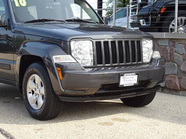 2010 Jeep Liberty 4WD 4dr Sport - cars & trucks - by dealer -... for sale in Barrington, IL – photo 3