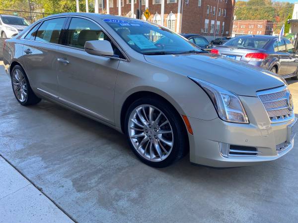 2013 CADILLAC XTS PLATINUM AWD LOADED VERY LOW MILES LIKE NEW - cars... for sale in Erwin, TN – photo 7
