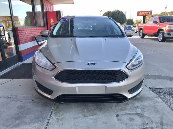 2017 Ford Focus SE Hatchback 4D - cars & trucks - by dealer -... for sale in Cumberland, NC – photo 3
