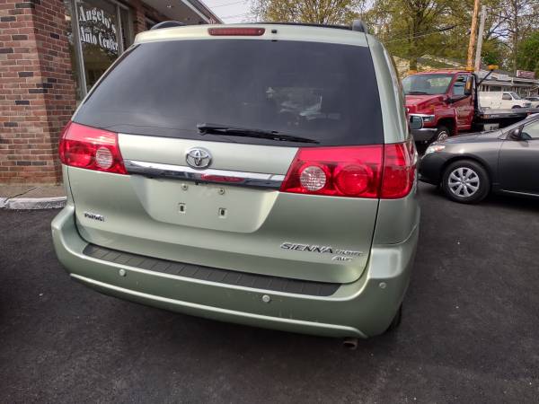 08 TOYOTA SIENNA LIMITED AWD - - by dealer - vehicle for sale in Milford, CT – photo 5