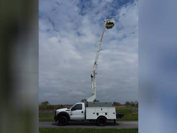 2012 Ford F550 42 Altec AT37G 4x4 Automatic Diesel Bucket Truck for sale in Gilberts, NE – photo 2