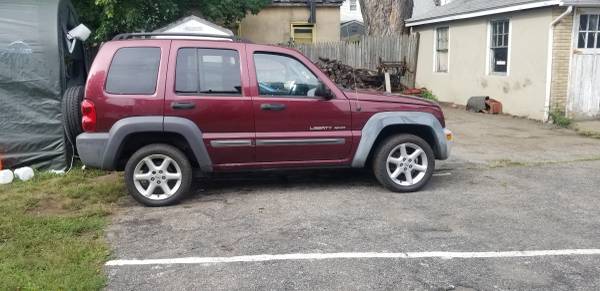 2004 jeep liberty for sale in Prospect, CT – photo 3
