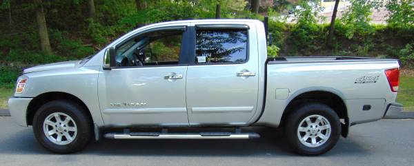 2006 Nissan Titan - - by dealer - vehicle automotive for sale in Waterbury, CT – photo 4