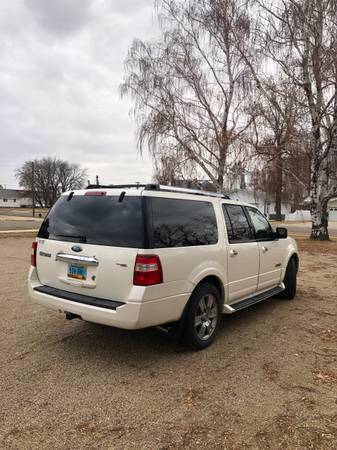2007 Ford Expedition EL - cars & trucks - by owner - vehicle... for sale in Rugby, ND – photo 3