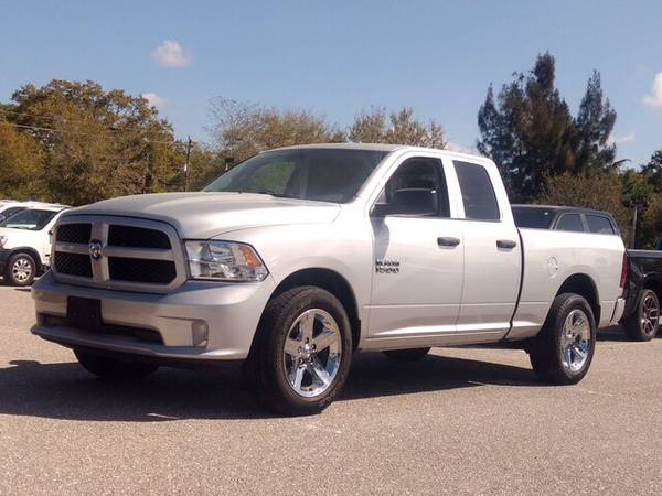 2017 Ram 1500 Express quad Cab 4x4 Extra Clean CarFax Certified! for sale in Sarasota, FL – photo 8