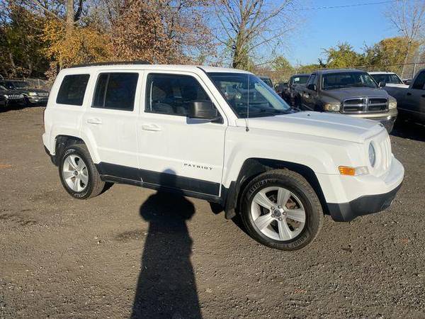 2011 Jeep Patriot Sport Utility 4D EZ-FINANCING! - cars & trucks -... for sale in Garfield, NY – photo 3