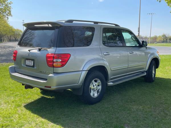 2002 Toyota Sequoia Limited for sale in Mundelein, IL – photo 3