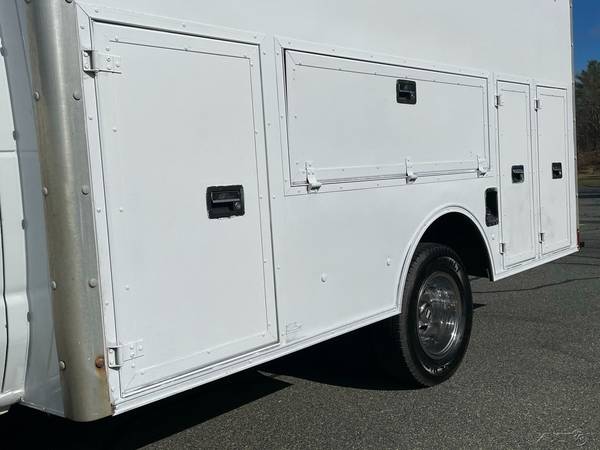 2003 Ford E-350 E350 XL 12ft Hi Cube Walk In Utility Van Gas for sale in south jersey, NJ – photo 14