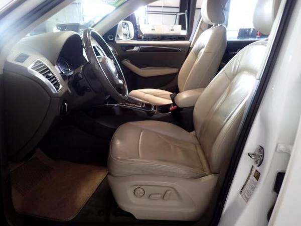 2012 Audi Q5 Free Delivery - cars & trucks - by dealer - vehicle... for sale in Gretna, NE – photo 24