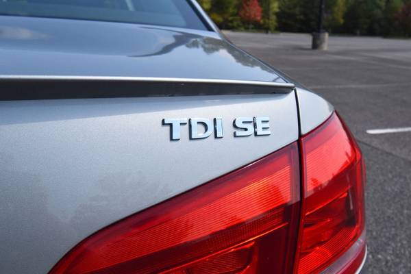 2012 *Volkswagen* *Passat* *4dr Sedan 2.0L DSG TDI SE w - cars &... for sale in Gardendale, AL – photo 5