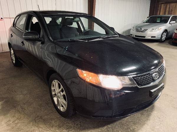 2012 Kia Forte 5-Door EX - cars & trucks - by dealer - vehicle... for sale in Madison, WI – photo 3