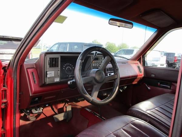 1990 Chevy Chevrolet C/K 2500 Silverado pickup Red - cars & trucks -... for sale in Goldsboro, NC – photo 13