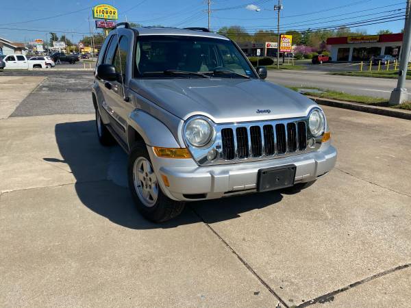 2007 Jeep Liberty Sport 4WD - - by dealer - vehicle for sale in Springfield, MO – photo 3