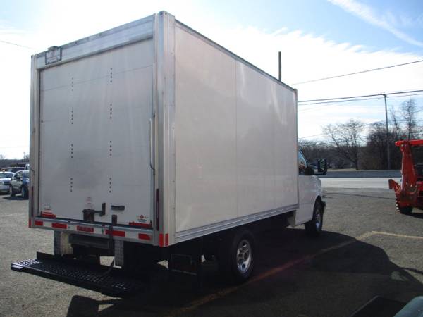 2017 GMC Savana Commercial Cutaway 3500, 139 12 FOOT BOX TRUCK for sale in South Amboy, CT – photo 3