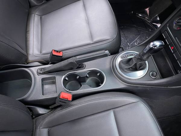 2012 VW Volkswagen Beetle 2.5L Hatchback 2D hatchback Red - FINANCE... for sale in Lewisville, TX – photo 21