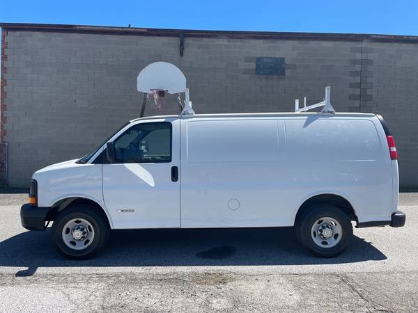 2006 Chevy G3500 Express Work Van CLEAN! - - by for sale in Cleveland, OH – photo 3