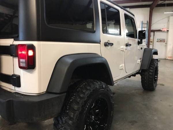 2016 Jeep Wrangler Unlimited Procomp FUELS IN HOUSE FINANCE - FREE... for sale in DAWSONVILLE, SC – photo 15