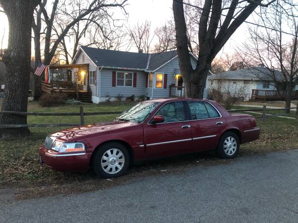 Mercury Grand Marquis 2003 - only 140k miles, runs great &... for sale in Kansas City, MO – photo 3