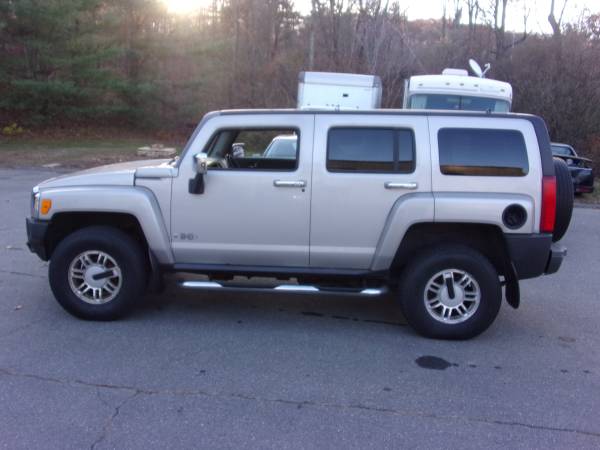 2006 Hummer H3 4 door 4wd - cars & trucks - by dealer - vehicle... for sale in Derry, MA – photo 6