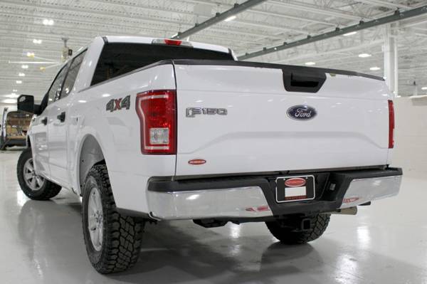 2017 *Ford* *F-150* *XLT 4WD SuperCrew 5.5' Box* Oxf - cars & trucks... for sale in Jonesboro, GA – photo 4