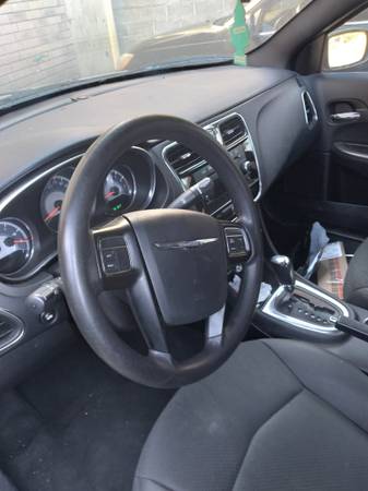2012 Chrysler 200 4 cyl - cars & trucks - by owner - vehicle... for sale in Laredo, TX – photo 2
