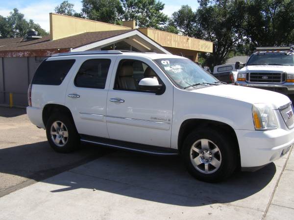 2007 GMC Denali--ALL WHEEL DRIVE--SALE EXTENDED!! REDUCED MORE! for sale in Colorado Springs, CO – photo 4