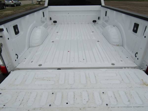 2017 FORD F250 - CREW CAB - LONG BOX (8ft) - 4X4 - 6 2 LITER V8 GAS for sale in Moorhead, ND – photo 7