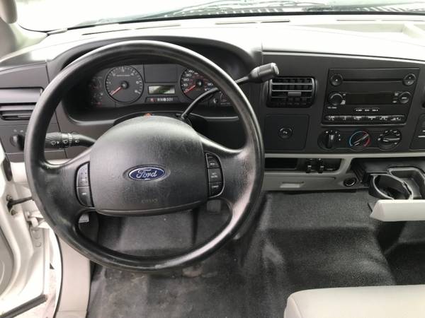 2005 Ford F-250SD XL for sale in Green Bay, WI – photo 11