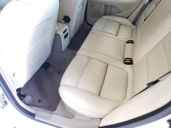 2009 Volvo XC70 AWD htd leather power sunroof safe safe for sale in Forest Lake, MN – photo 8
