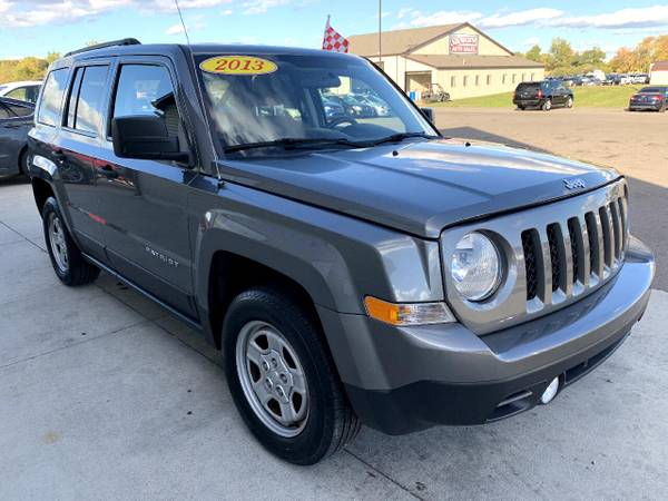2013 Jeep Patriot FWD 4dr Sport - cars & trucks - by dealer -... for sale in Chesaning, MI – photo 3