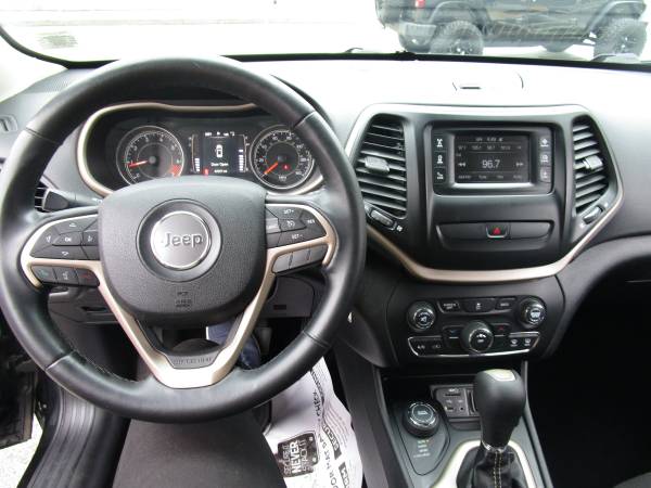2015 JEEP CHEROKEE LATITUDE EXCELLENT CONDITION! - cars & for sale in NEW YORK, NY – photo 11