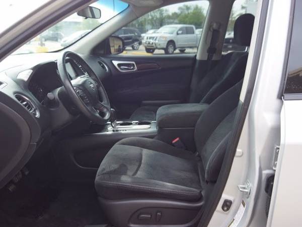 2014 Nissan Pathfinder SV - - by dealer - vehicle for sale in Wichita, KS – photo 8