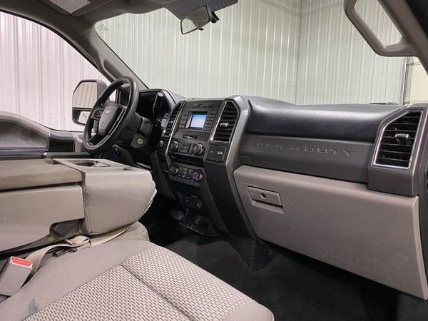 2017 Ford F250 Super Duty Crew Cab - Small Town & Family Owned! for sale in Wahoo, NE – photo 10