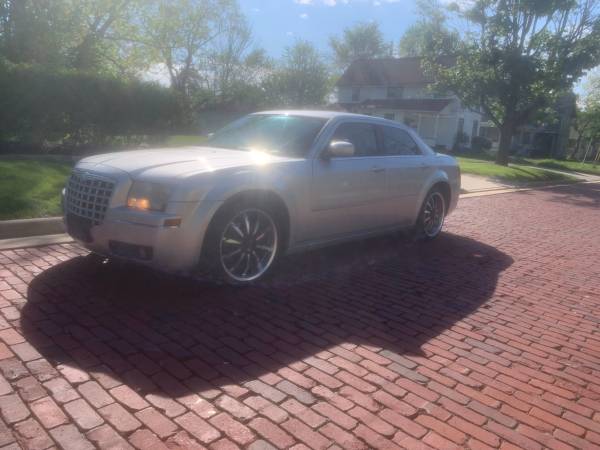 Chrysler 300 - Excellent Running Condition - Loaded for sale in Bedford, OH – photo 7